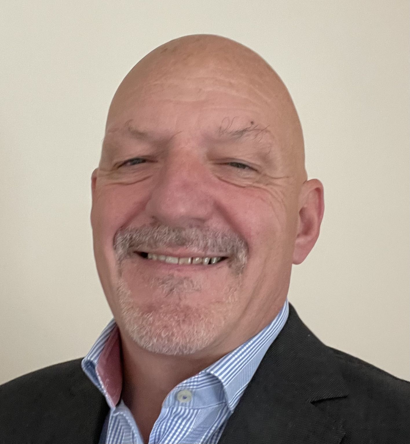 Stuart Johnstone Headshot